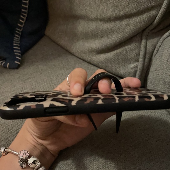 It’s a loopy case iPhone 11pro - Picture 2 of 3